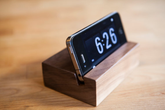 iPhone stand